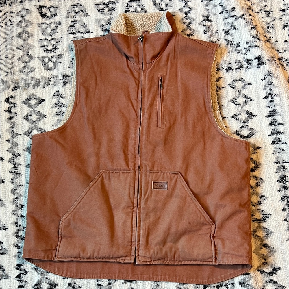 Men’s Forge workwear vest.